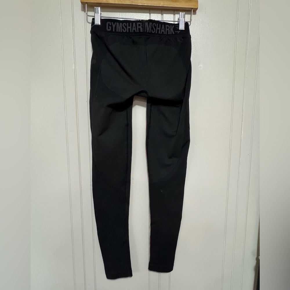 GUC Gym shark leggings,black - Picture 3 of 9